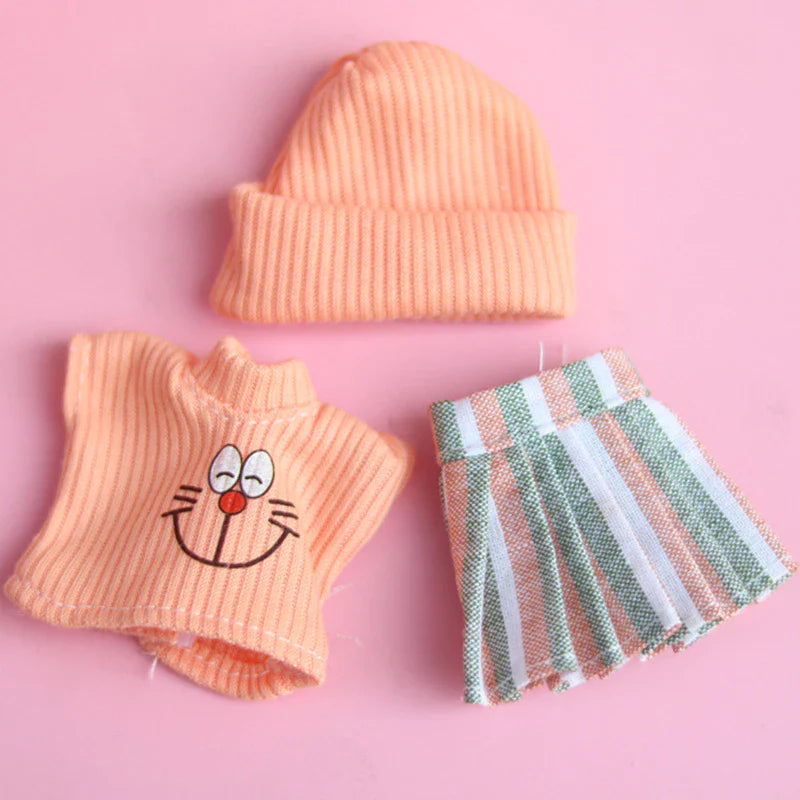 Kit com 8 Conjuntos de Roupinhas para Bebê Reborn