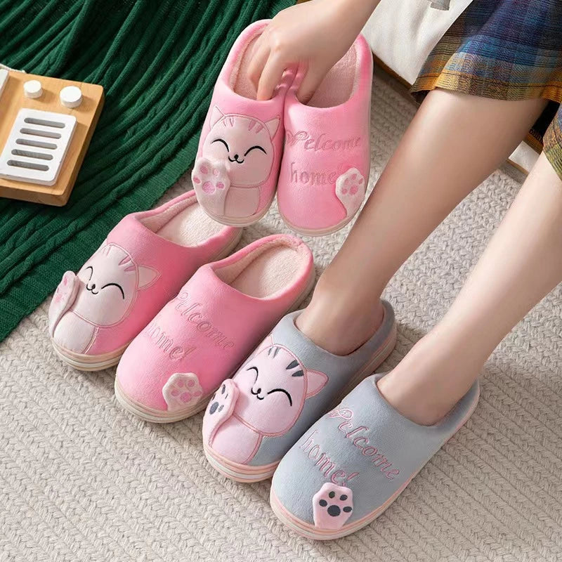 (PAGUE 1 LEVE 2) Pantufa Feminina Gato da Sorte Antiderrapante + BRINDE